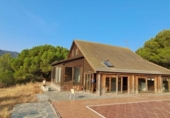 Xalet independent amb terreny en venda a la España, Riudecols, ref.: TR184539 foto