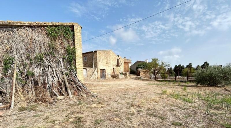 Gerona - Pau - 2454m2