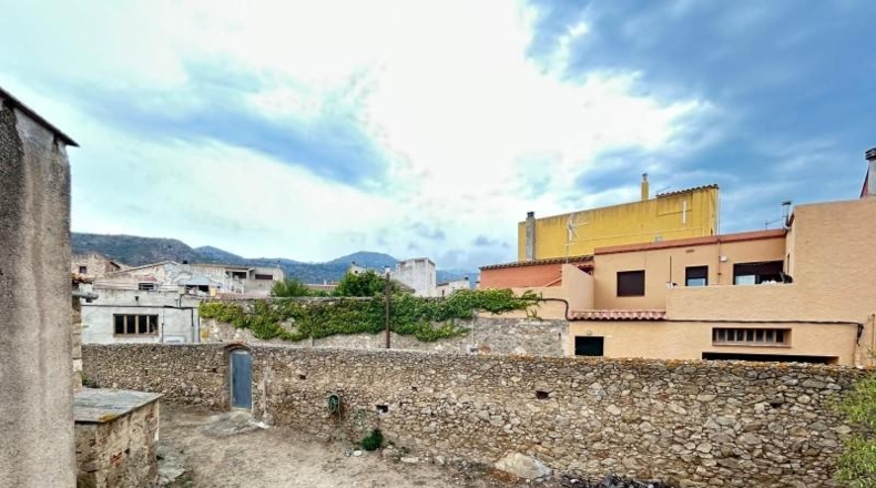 Gerona - Pau - 2454m2