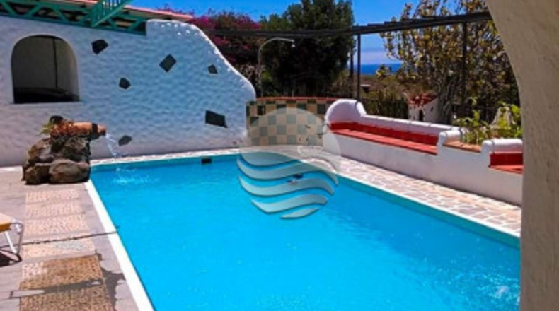 Santa Cruz de Tenerife - San Isidro - 650m2