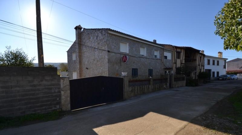 Cáceres - Plasencia - 1000m2