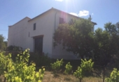 Отдельно стоящий дом с участком на продажу в городе el Vendrell Фото