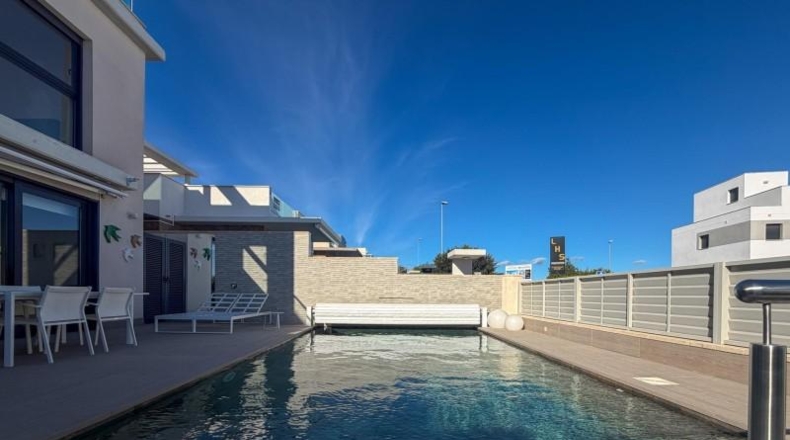Alicante - San Miguel de Salinas - 200m2