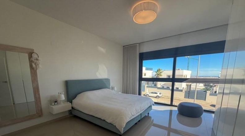 Alicante - San Miguel de Salinas - 200m2