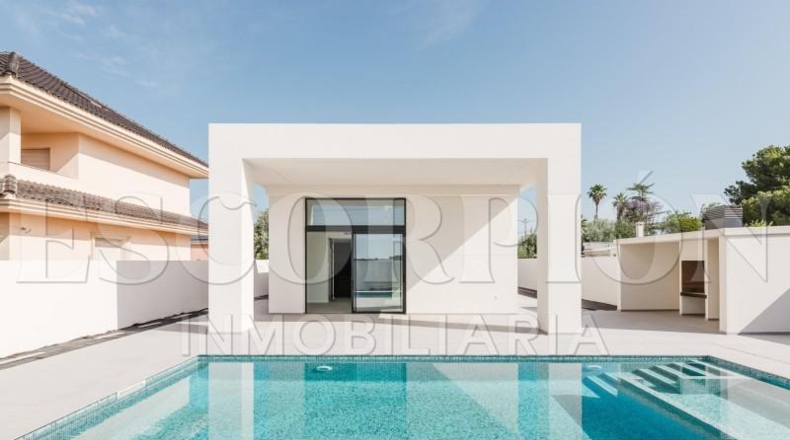 Valencia - Puebla de Vallbona - 600m2