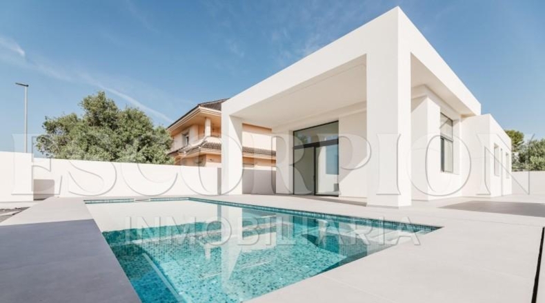Valencia - Puebla de Vallbona - 600m2