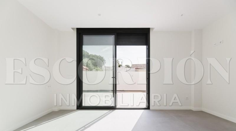 Valencia - Puebla de Vallbona - 600m2