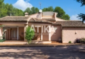 Xalet independent amb terreny en venda a la España, Ontinyent, ref.: TR246534 foto