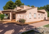 Xalet independent amb terreny en venda a la España, Ontinyent, ref.: TR246534 foto