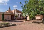 Xalet independent amb terreny en venda a la España, Ontinyent, ref.: TR246534 foto