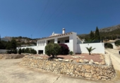 Xalet independent amb terreny en venda a la España, Calp, ref.: TR245736 foto
