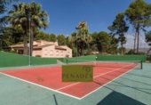 Xalet independent amb terreny en venda a la España, Ontinyent, ref.: TR246831 foto