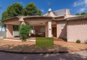 Xalet independent amb terreny en venda a la España, Ontinyent, ref.: TR246831 foto