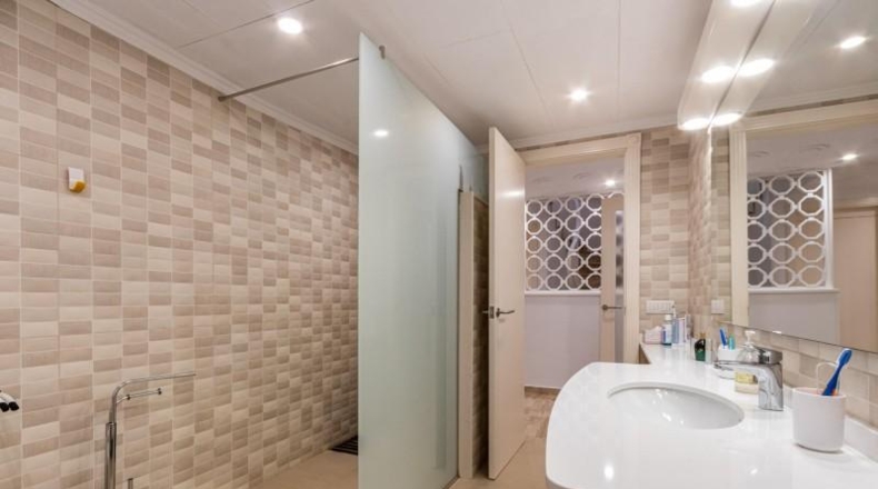 Barcelona - Castellar del Vallès - 375m2