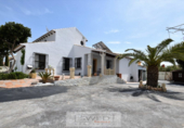 Chalet independiente con terreno en venta en la España, Orihuela, ref: TR138353 foto