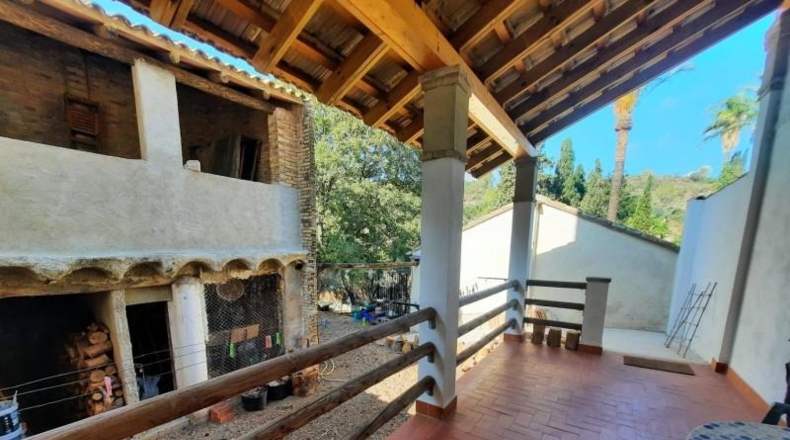 València - Alberique - 25000m2