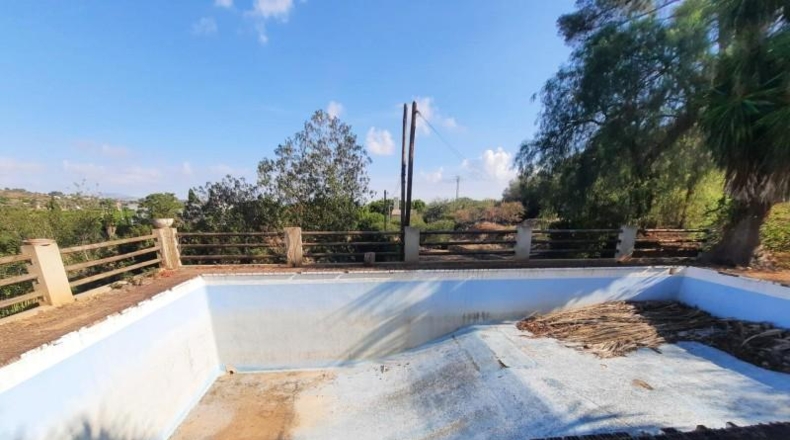 València - Alberique - 25000m2