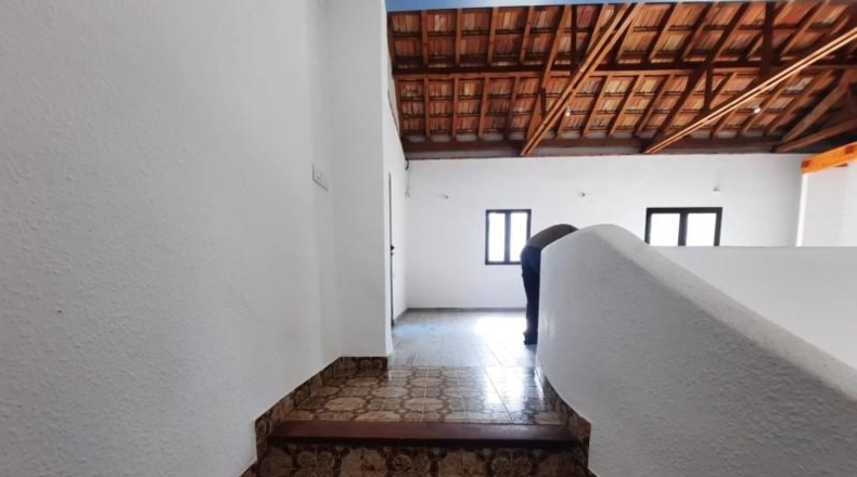 València - Alberique - 25000m2