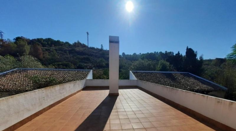 València - Alberique - 25000m2
