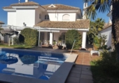 Xalet independent amb terreny en venda a la España, Lucena, ref.: TR239620 foto
