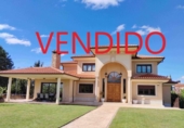 Xalet independent amb terreny en venda a la España, Santa Marta de Tormes, ref.: TR184435 foto
