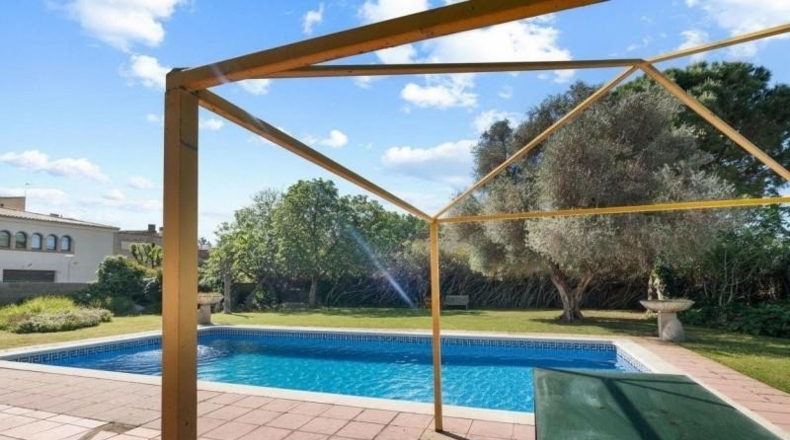 Girona - Sant Pere Pescador - 1754m2