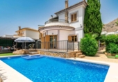 Chalet independiente con terreno en venta en la España, Finestrat, ref: TR223377 foto
