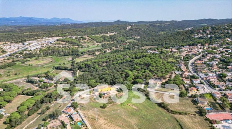 Barcelona - Тордера - 85500m2