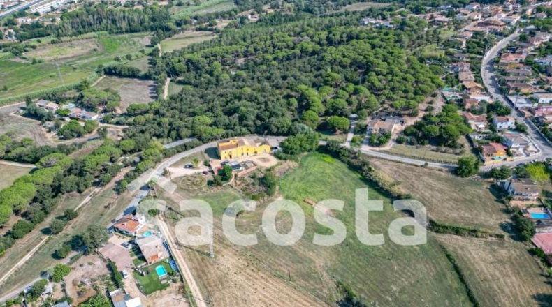 Barcelona - Тордера - 85500m2