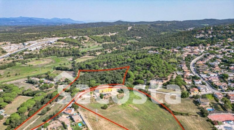 Barcelona - Тордера - 85500m2