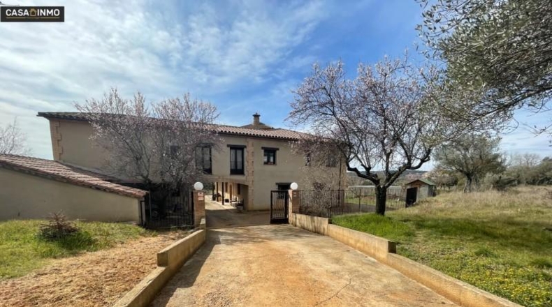 Huesca - Alquézar - 15000m2