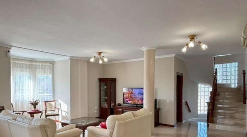 Alicante - Рохалес - 850m2