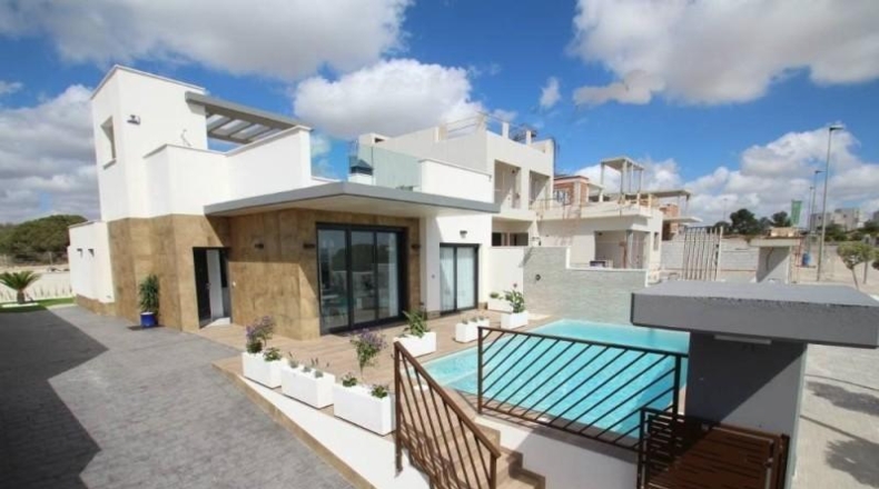 Alicante - San Miguel de Salinas - 389m2