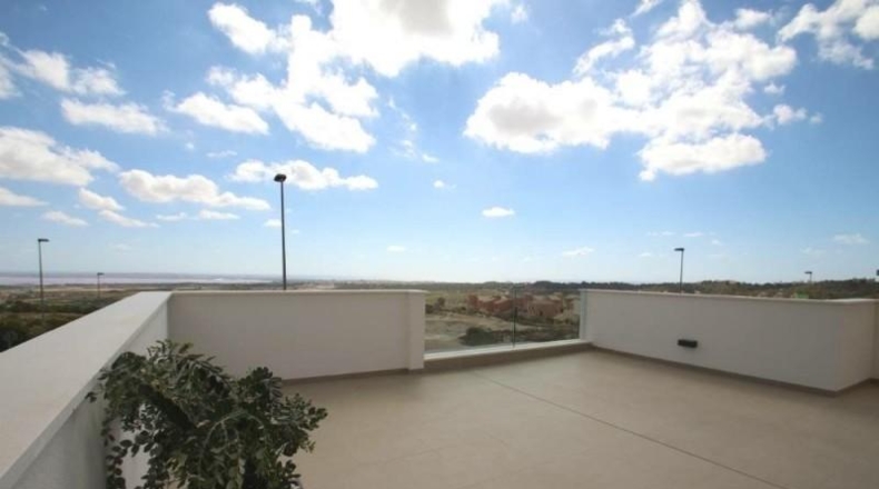 Alicante - San Miguel de Salinas - 389m2