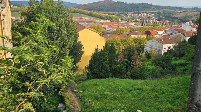 La Coruna - Santiago de Compostela - 2580m2