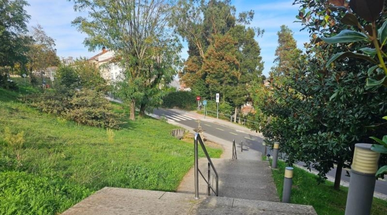 La Coruna - Santiago de Compostela - 2580m2
