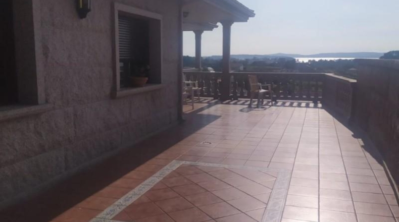 Pontevedra - Vilagarcía de Arousa - 1870m2