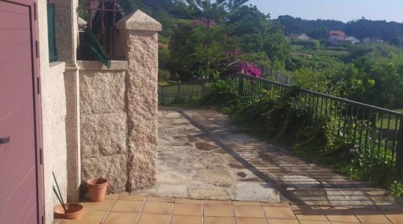 Pontevedra - Vilagarcía de Arousa - 1870m2