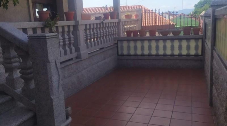Pontevedra - Vilagarcía de Arousa - 1870m2