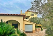 Chalet independiente con terreno en venta en la España, Camarles, ref: TR376009 foto