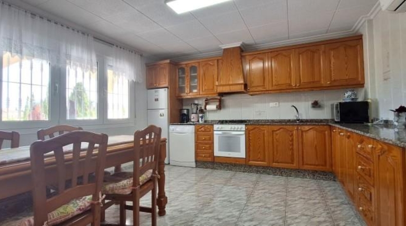 Аликанте - Elx - 2300m2