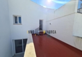 Отдельно стоящий дом с участком на продажу в городе Ciutadella de Menorca Фото