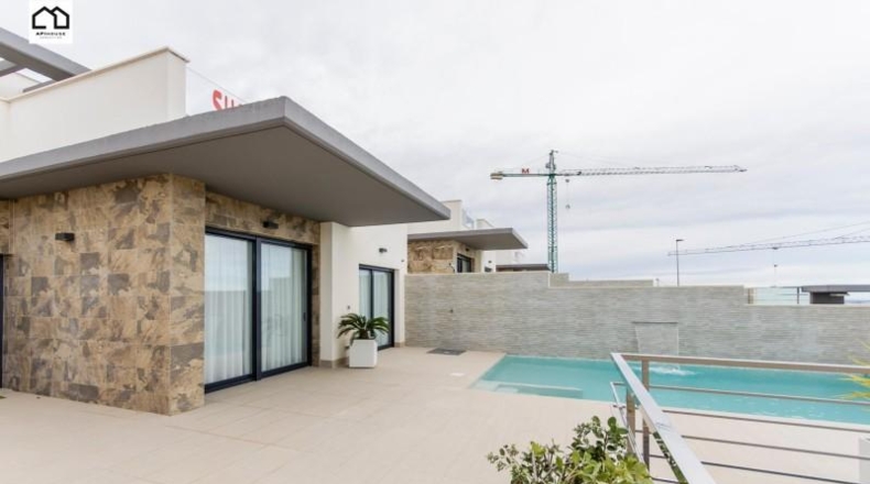 Alicante - San Miguel de Salinas - 710m2