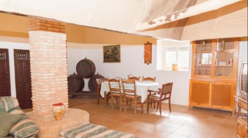 Córdoba - Aguilar de la Frontera - 34116m2