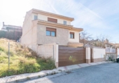 Chalet independiente con terreno en venta en la España, Monachil, ref: TR246980 foto
