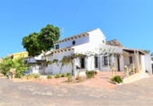 Chalet independiente con terreno en venta en la España, Orihuela, ref: TR241624 foto