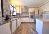 Chalet independiente con terreno en venta en la España, Orihuela, ref: TR241624 foto