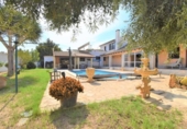 Chalet independiente con terreno en venta en la España, Orihuela, ref: TR241624 foto
