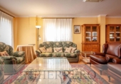 Отдельно стоящий дом с участком на продажу в городе Palma de Gandía Фото