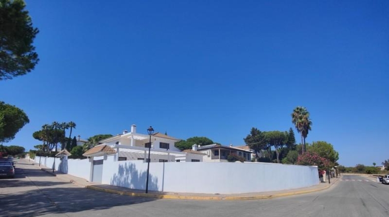 Huelva - Aljaraque - 1304m2